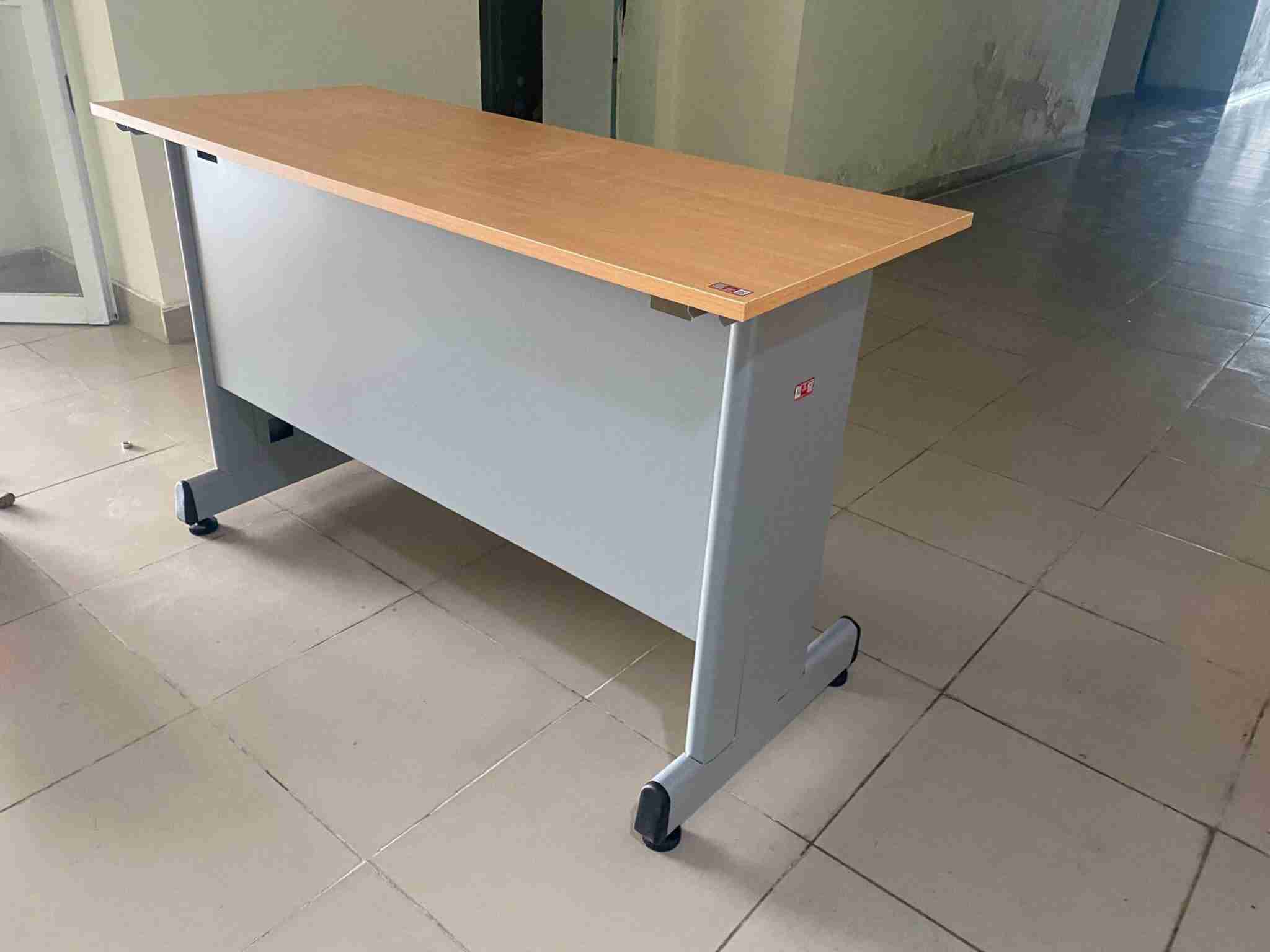 Bàn làm việc chân sắt TAB-12-06I siêu chắc bền ổn định ngàn năm- Chính hãng Xuân Hoà