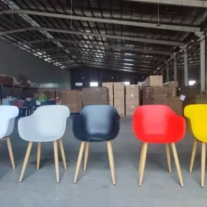 Ghế Cafe 3048G lưng nhựa chân gỗ sồi
