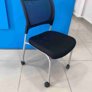 Ghế tựa có bánh xe GT09 siêu đa năng đẩy nhẹ nhàng êm ru