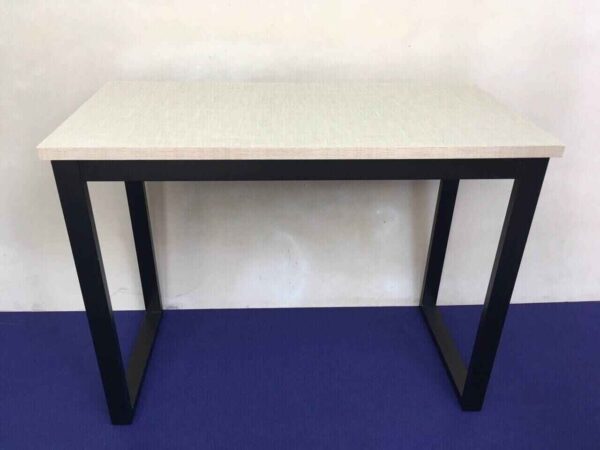 Bàn văn phòng LB25 bật tung sức mạnh làm mãi không chán - Ảnh 2