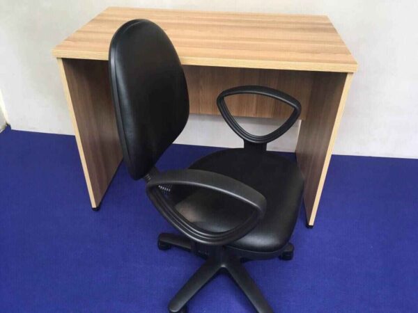 Bàn làm việc nhân viên LB24 tối giản nhưng hiệu quả tối đa