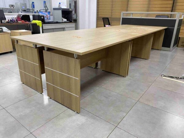 Bàn làm việc gỗ đẹp LR12 động lực để hết giờ làm chưa muốn về ngay - Ảnh 2