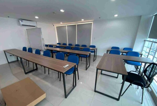 Ghế chân quỳ giá rẻ GL404 The One ghế siêu chắc bền cho mọi hoạt động - Ảnh 2
