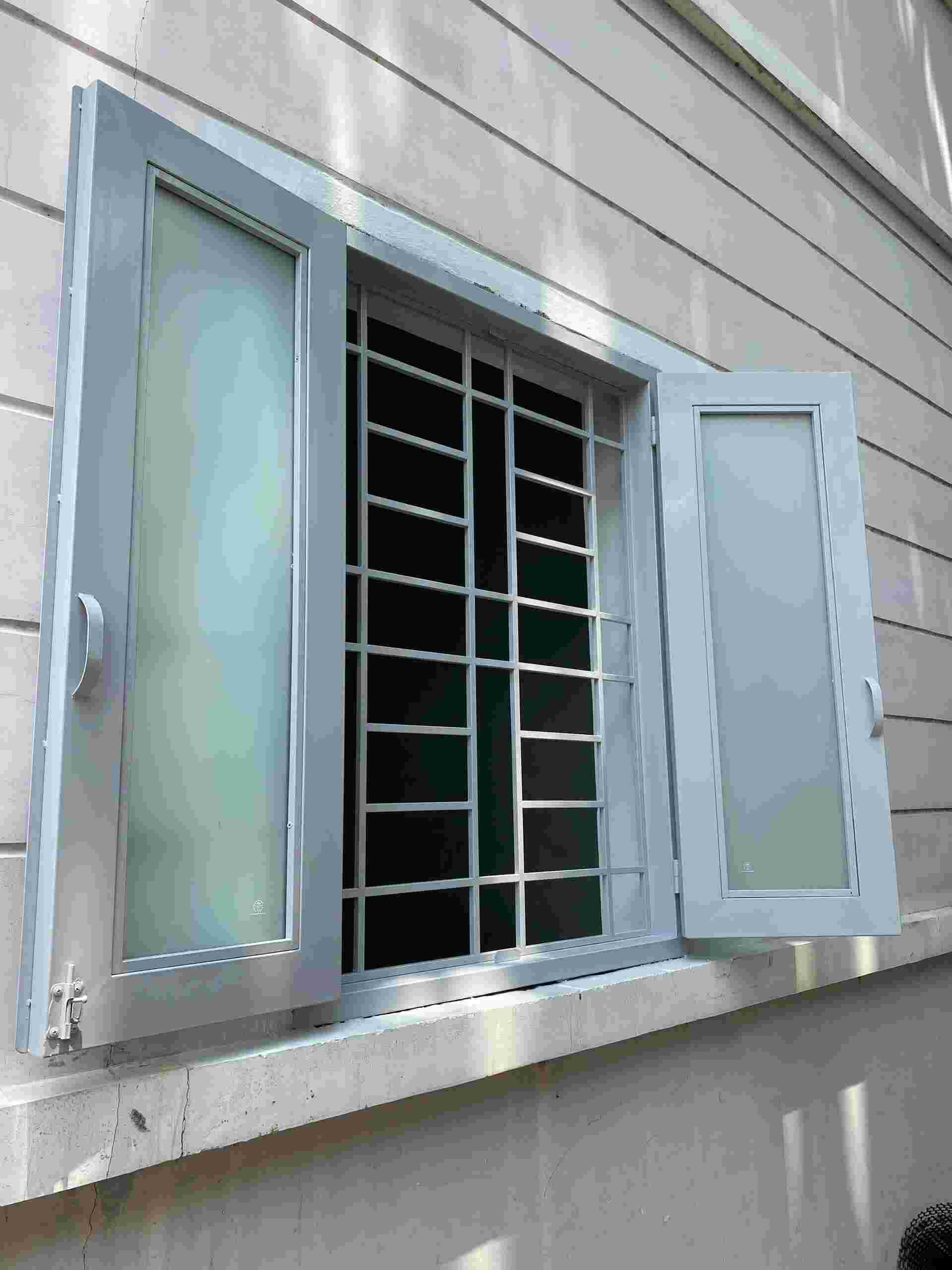 Thi công cửa sắt lắp đặt sửa chữa và tháo dỡ hoàn thiện chất lượng uy tín - Ảnh 3