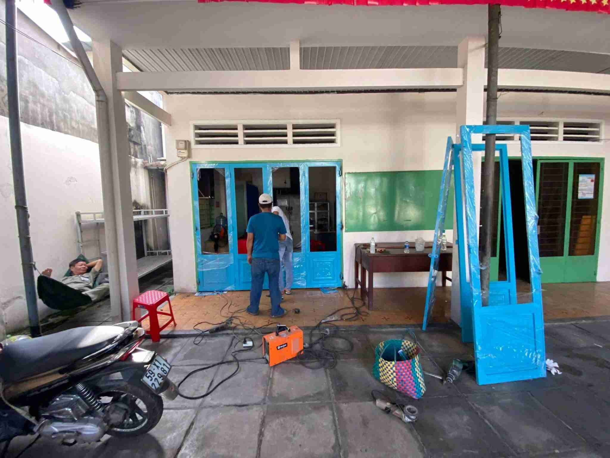 Thi công cửa sắt lắp đặt sửa chữa và tháo dỡ hoàn thiện chất lượng uy tín