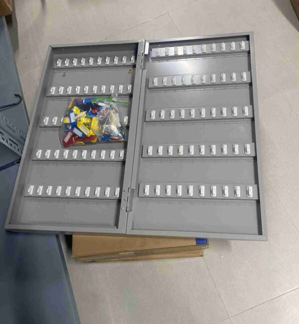 Tủ treo chìa khoá TK100 cho 100 ổ khoá gọn nhẹ siêu tiện lợi- Chính hãng The One