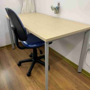 Bàn làm việc oval người bạn đồng hành trung thành