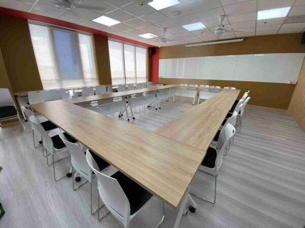 Bàn có bánh xe BHL12B góc làm việc ở mọi nơi trong 1s - Ảnh 5